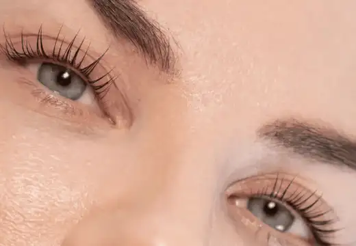 Lifting de pestañas y perfilado de cejas